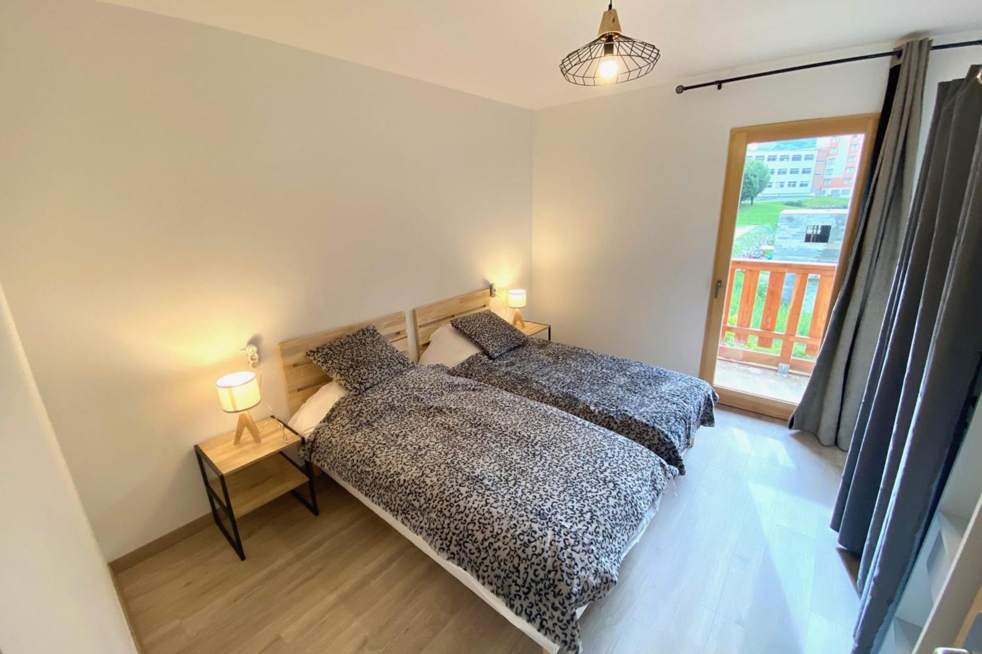 Apartment For 4 To 6 People With A 60M Terrace Saint-Jean-de-Maurienne Zewnętrze zdjęcie