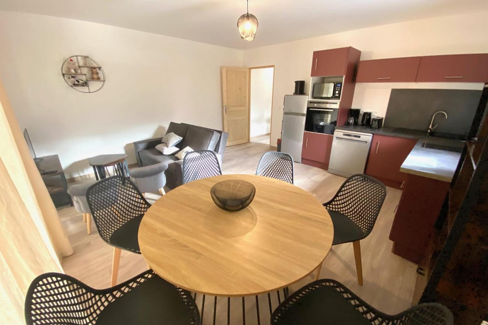 Apartment For 4 To 6 People With A 60M Terrace Saint-Jean-de-Maurienne Zewnętrze zdjęcie